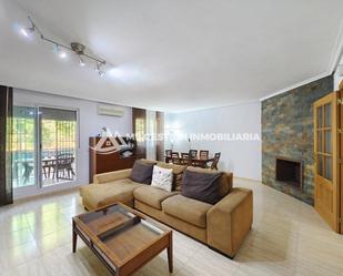 Living room of Single-family semi-detached for sale in Valdemoro  with Air Conditioner, Heating and Private garden