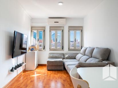 Sala d'estar de Pis en venda en  Barcelona Capital amb Calefacció i Traster