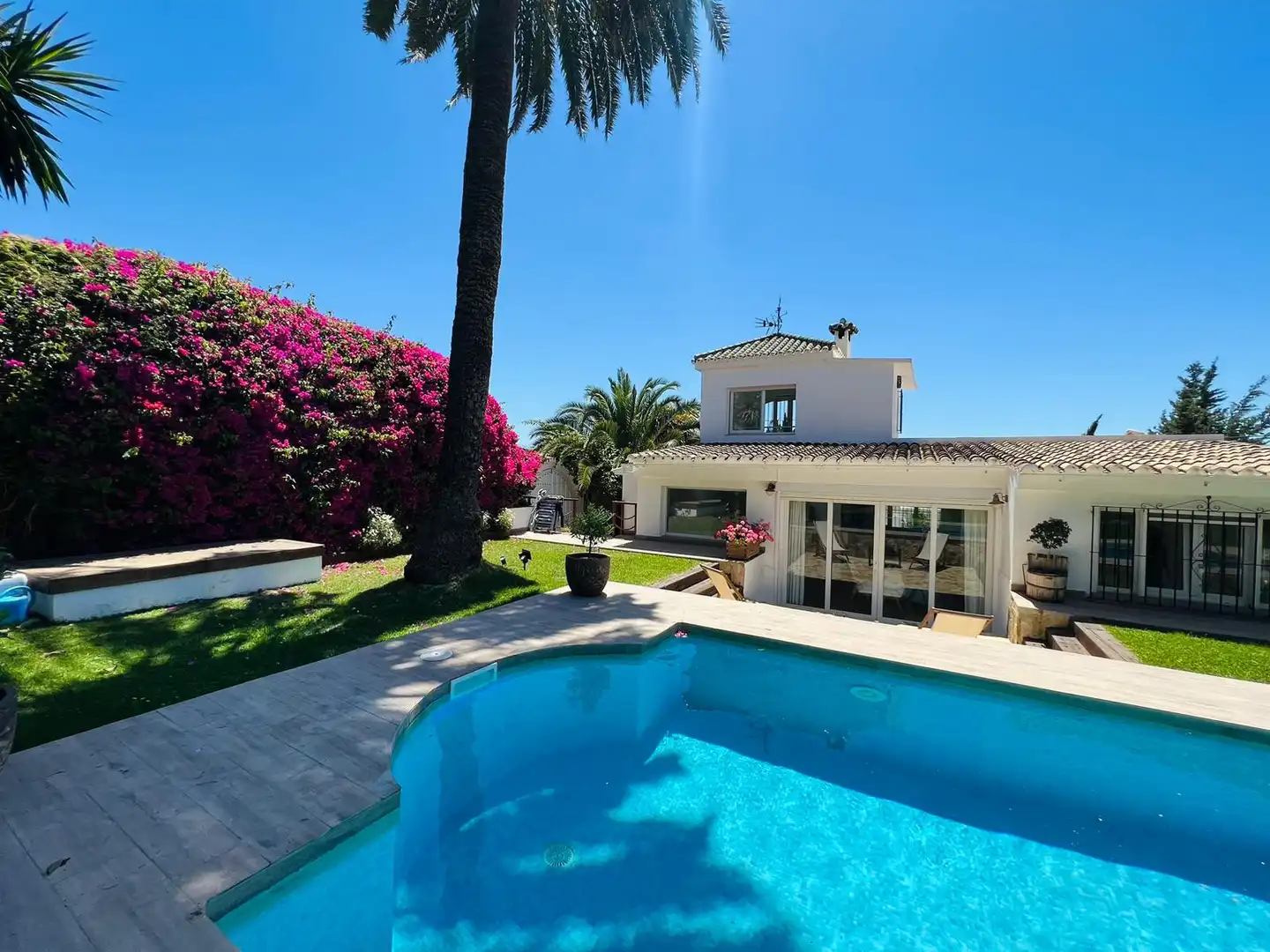 Casa o xalet de lloguer a FLORES LAS, 22, Bello Horizonte - Lindasol