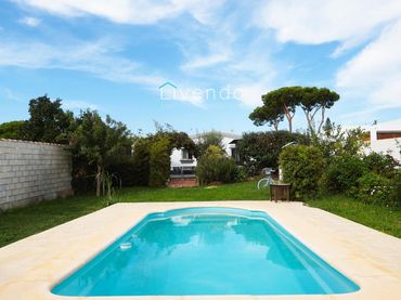 Xalet amb piscina en venda a Los Franceses – La Vega