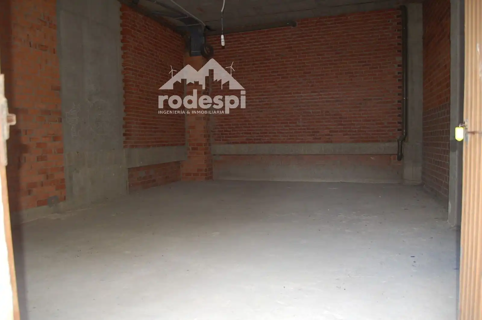 Local comercial en venda a Ponteareas, imagen 2