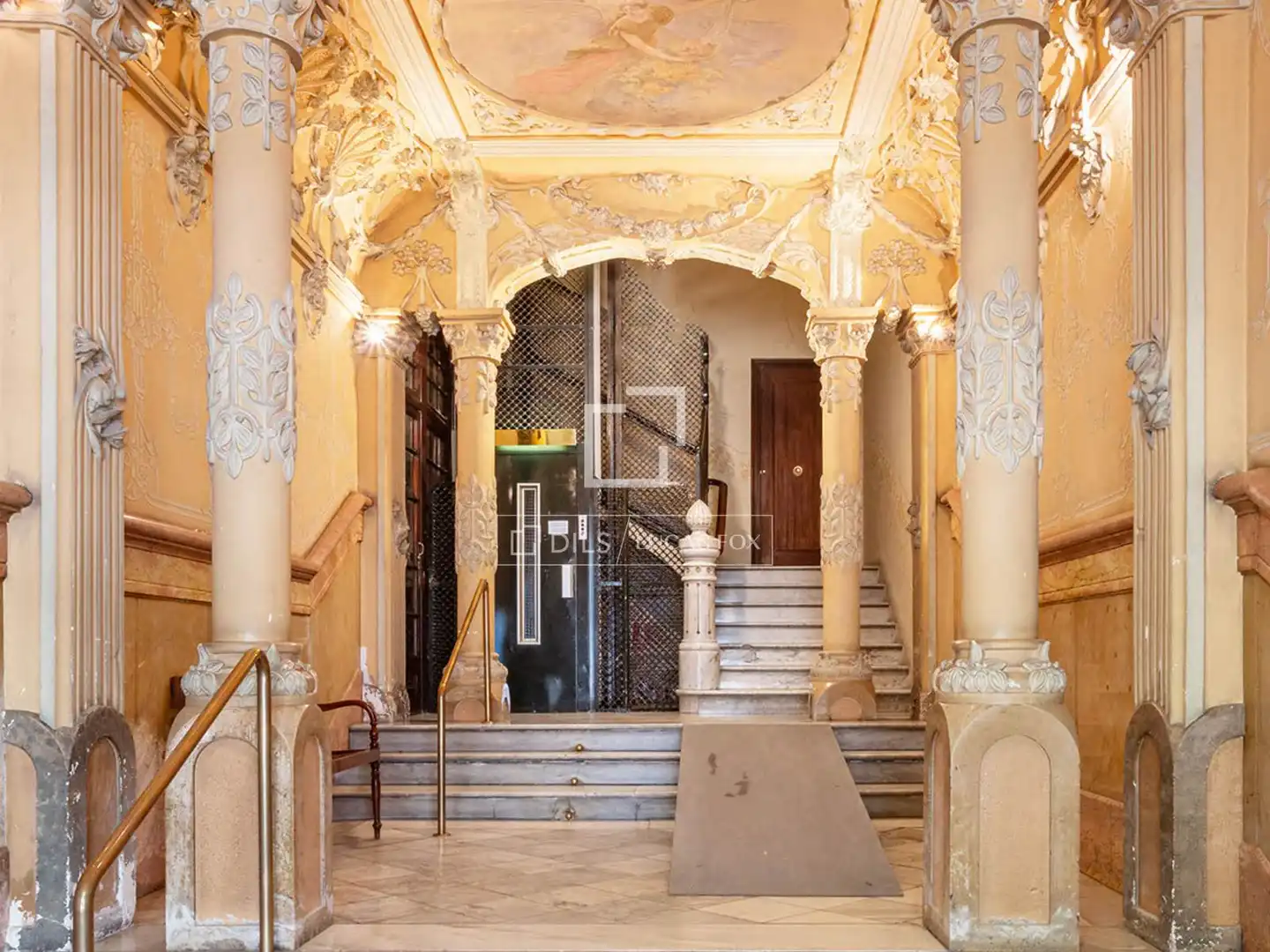 Flat for sale in Barcelona  with Air Conditioner, Heating and Terrace