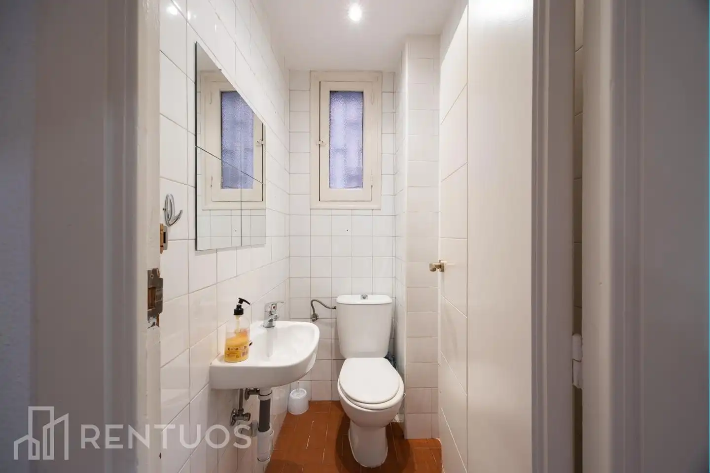 Badezimmer von Erdgeschoss zur Miete in Madrid mit Heizung und Möbliert