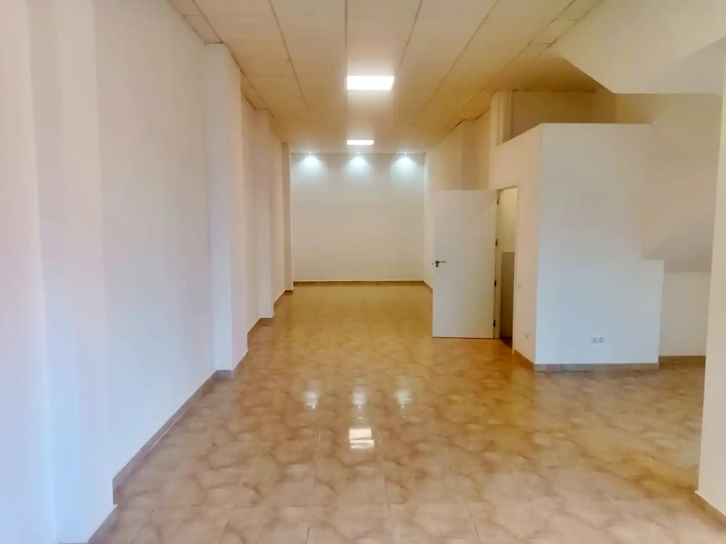 Commercial properties for rent in Tortosa