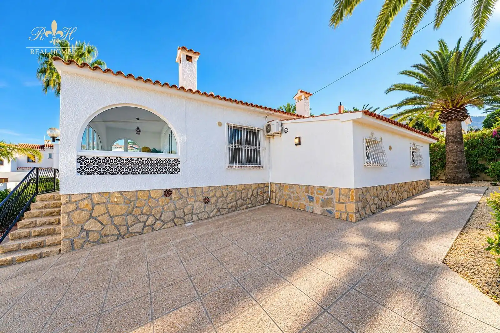 Vista exterior de Casa o xalet en venda en L'Albir