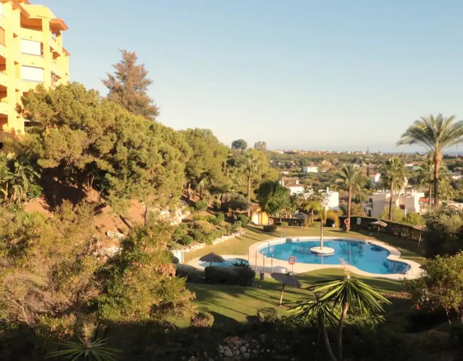 Flat with pool for sale in Selwo, imagen 6