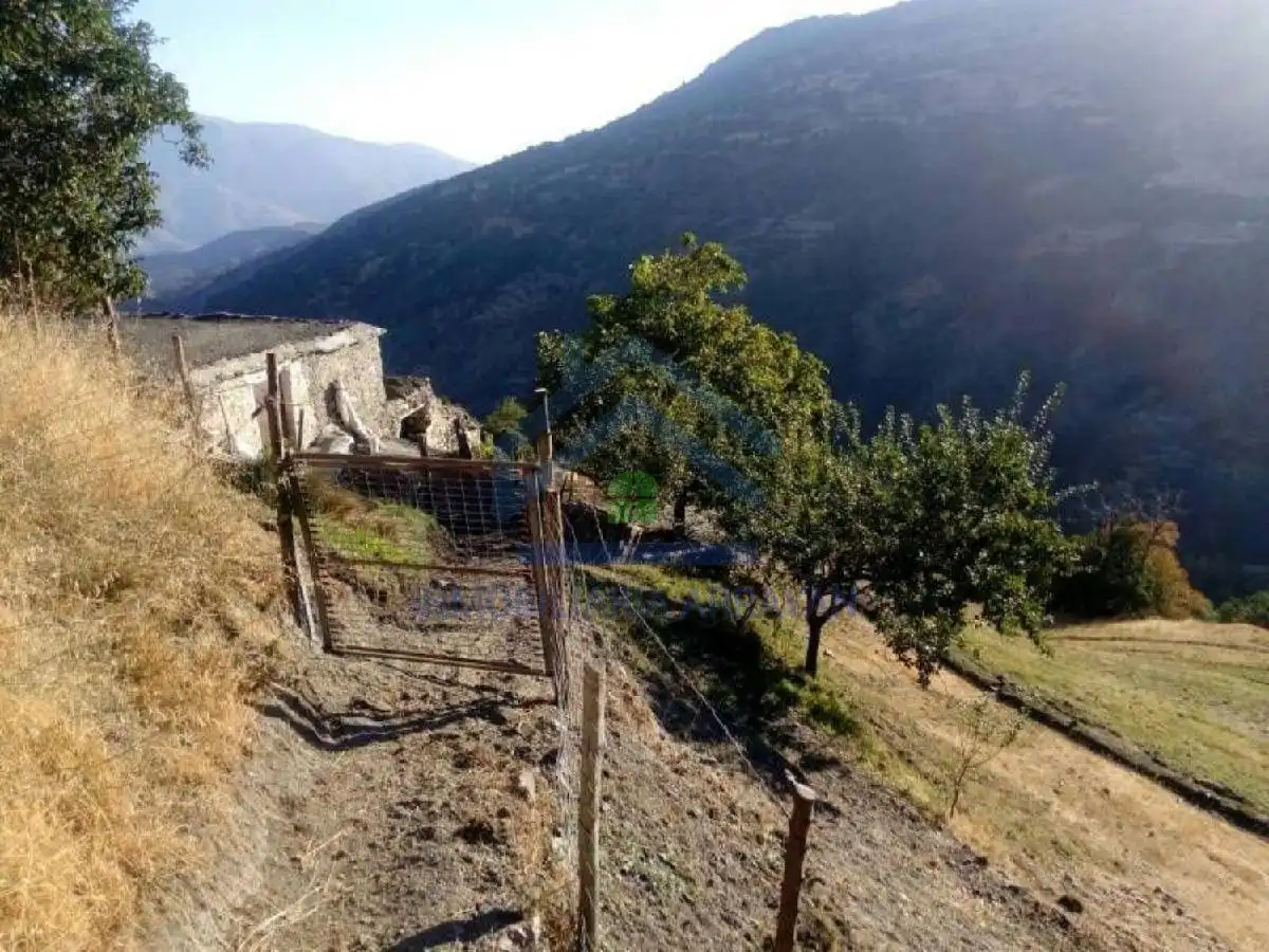 Piso en venta en Capileira con Jardín privado