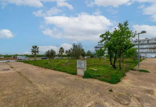 Terrenys i solars en venda a RAMON LLULL