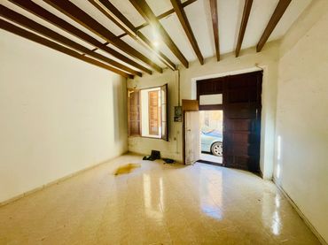 Casa rústica amb jardí en venda a Llucmajor pueblo