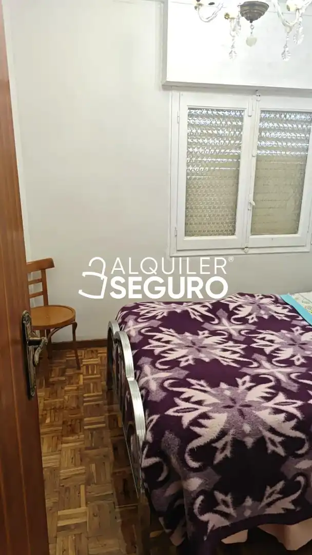 Habitación de Piso de alquiler en Aranda de Duero con Calefacción, Terraza y Trastero