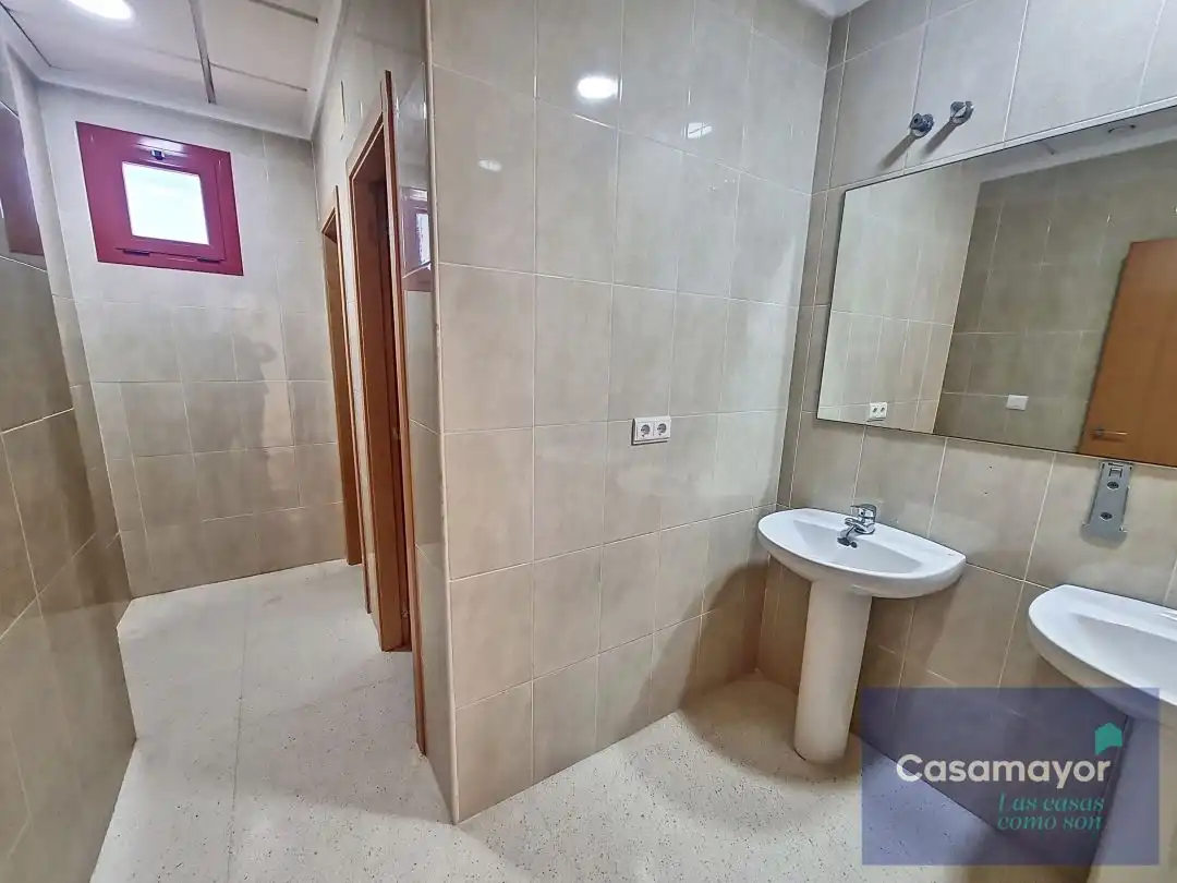 Oficina de lloguer a Avinguda d'Elx, Agua Amarga - Urbanova