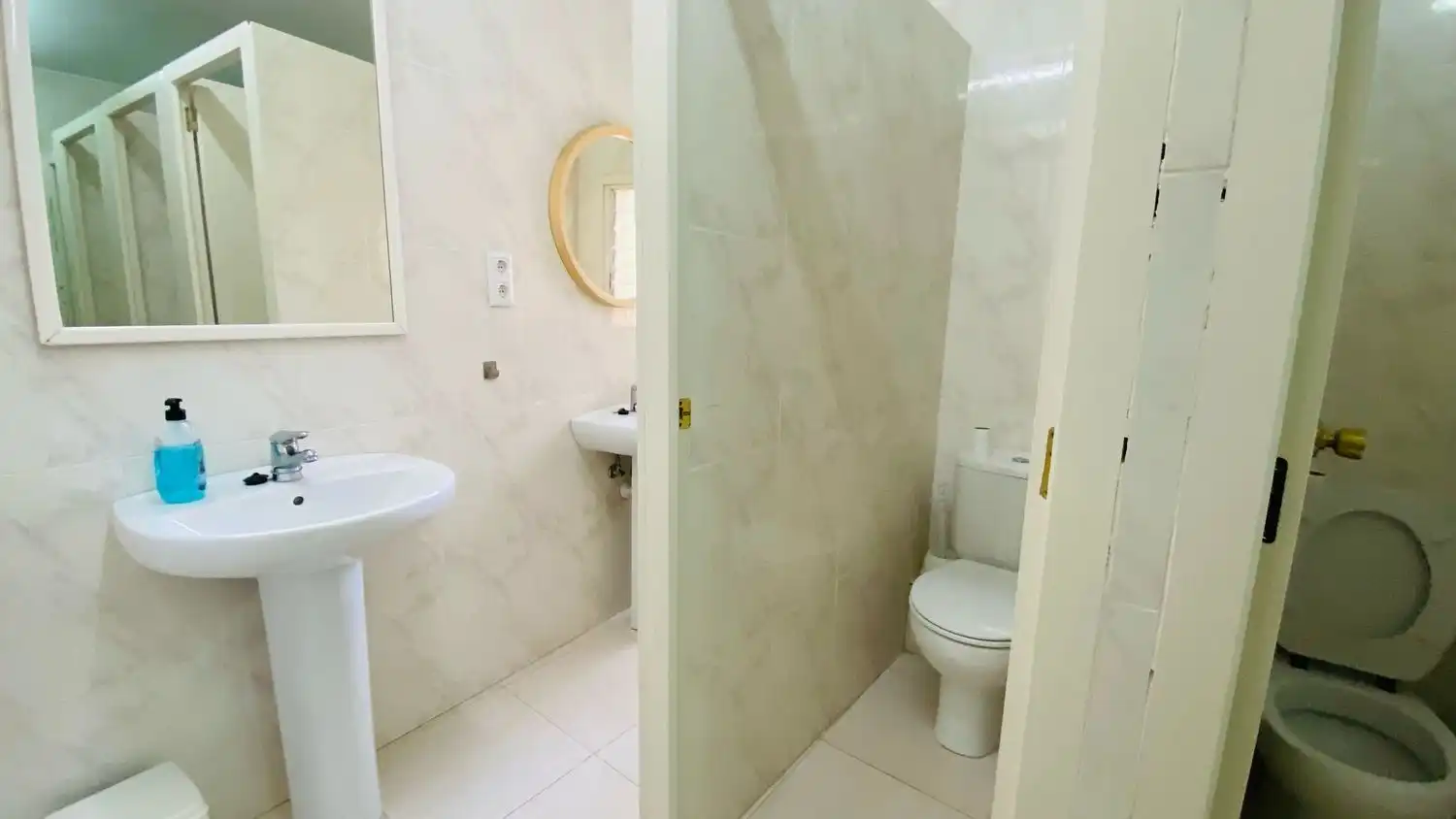 Bany de Casa o xalet en venda en Forcall amb Jardí privat, Terrassa i Traster