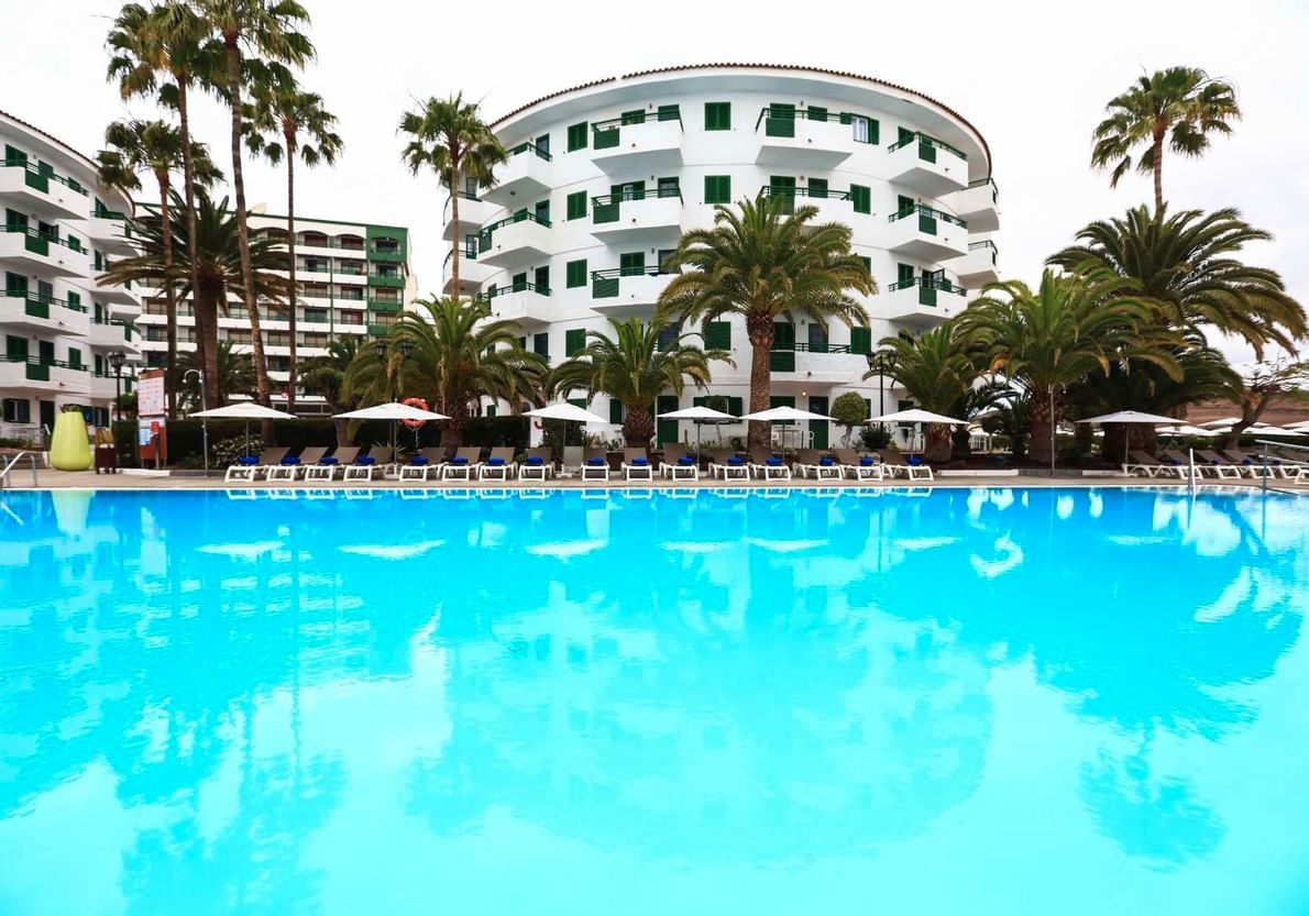 Piscina de Estudi en venda en San Bartolomé de Tirajana amb Aire condicionat, Jardí privat i Terrassa