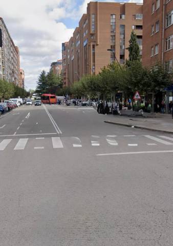Local comercial en Alquiler en Avenida de los Derechos Humanos, 38 en Gamonal - San Bruno - G9
