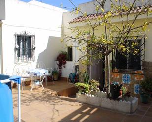 Jardí de Casa adosada en venda en Chiclana de la Frontera amb Jardí privat i Alarma