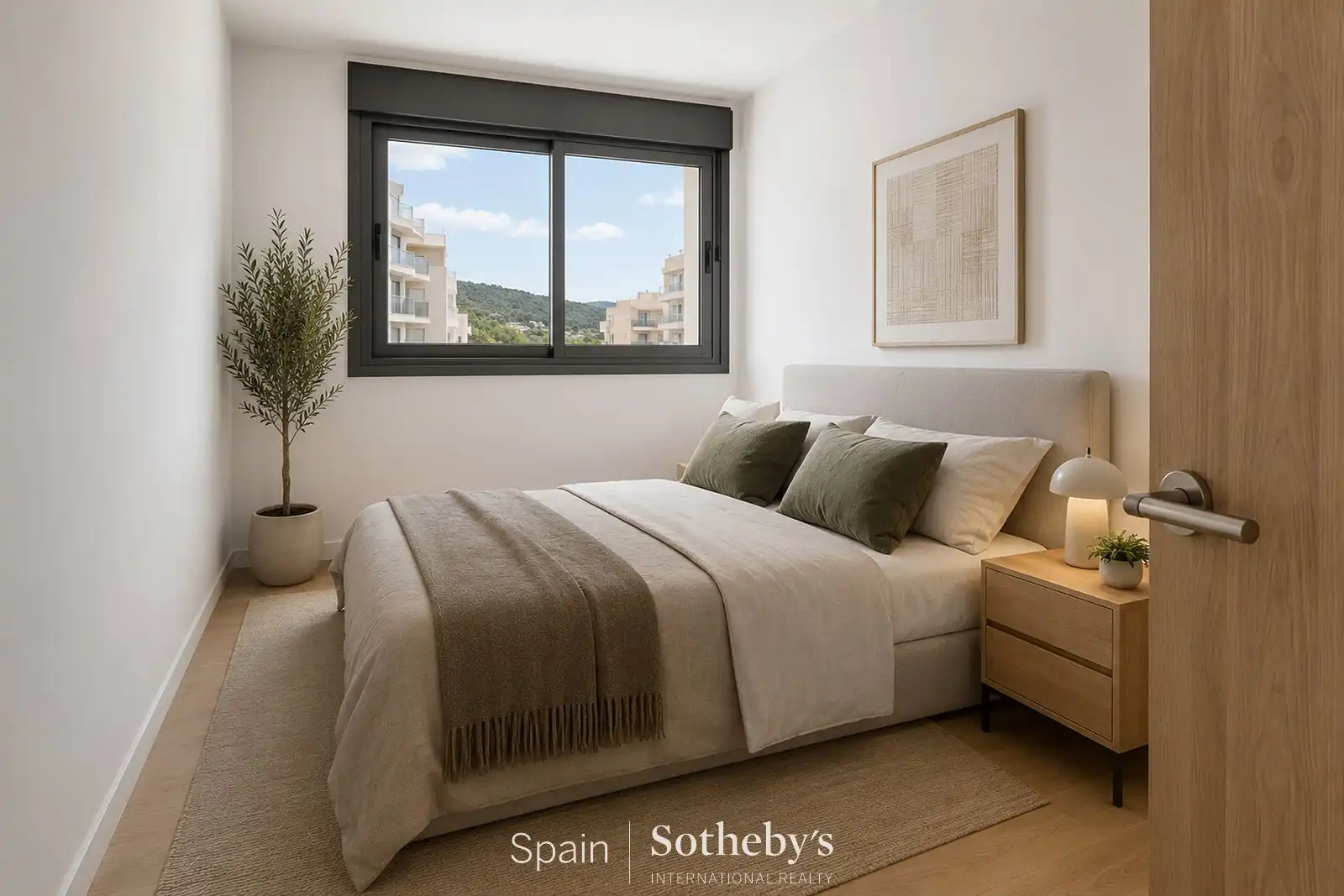 Dormitori de Apartament en venda en Madrid amb Aire condicionat i Terrassa