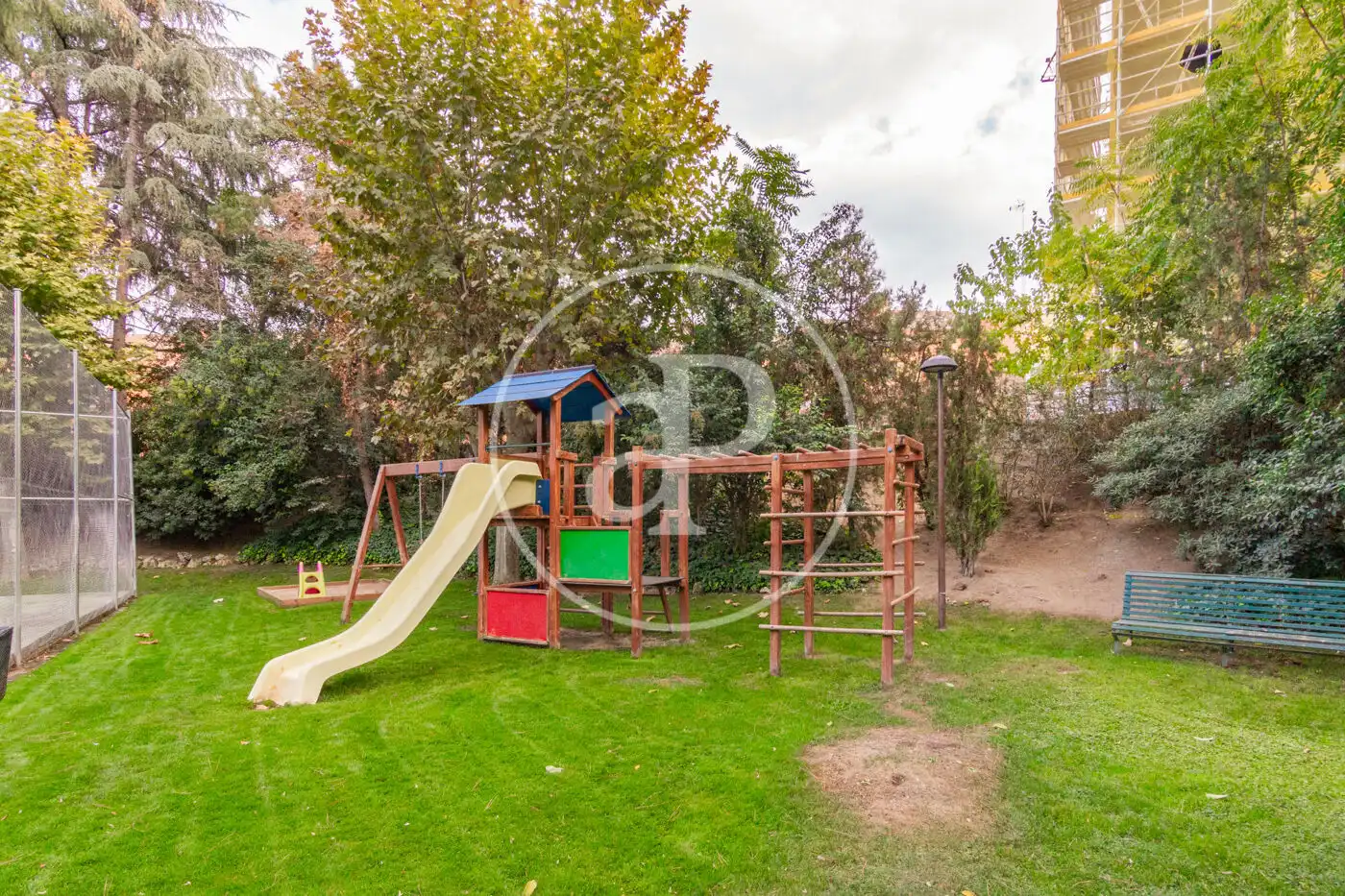 Jardín de Piso en venta en Madrid con Calefacción, Jardín privado y Terraza
