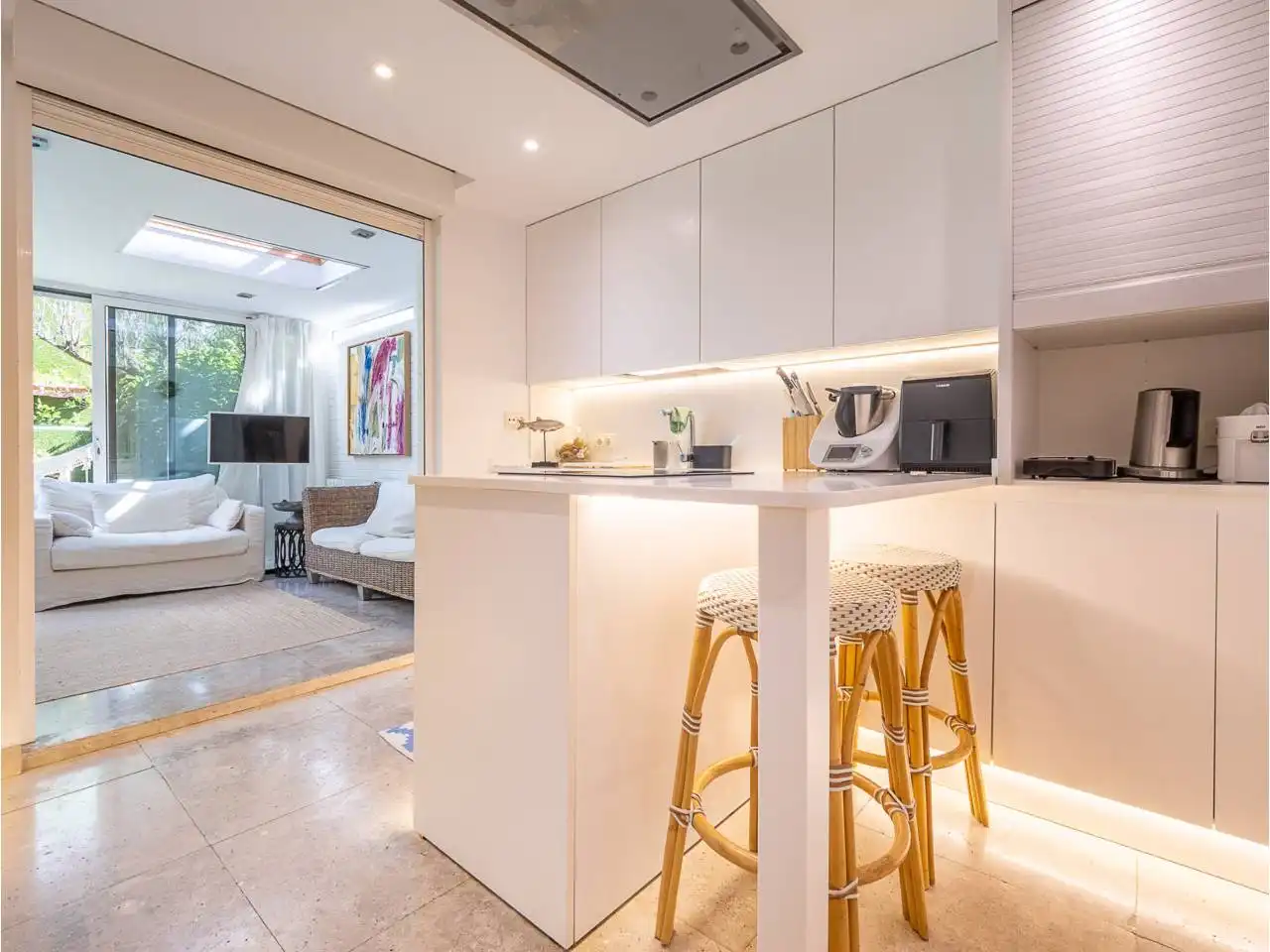 Casa con piscina en venta en Calle Arturo Campión 40, imagen 28