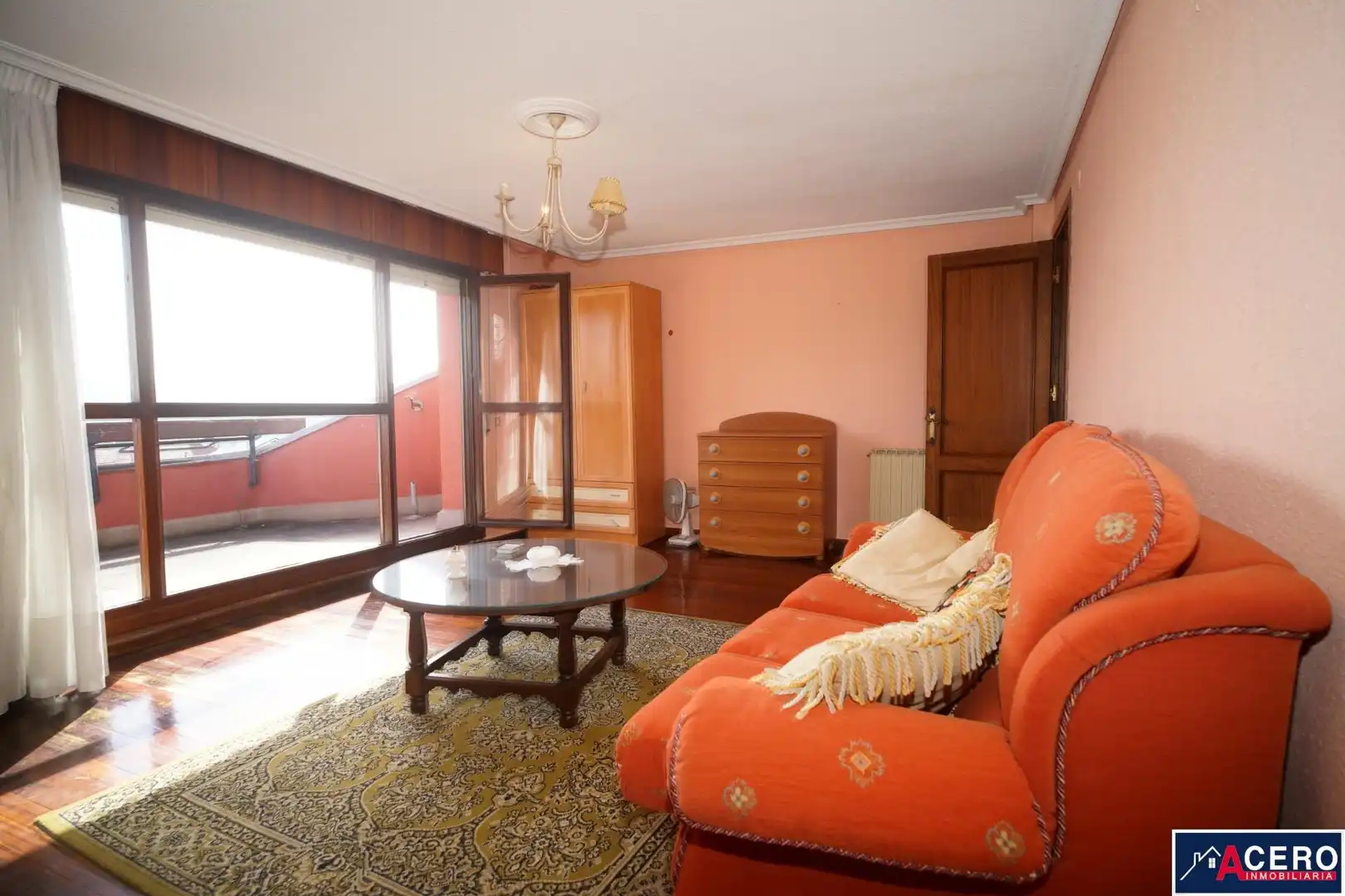 Wohnzimmer von Haus oder Chalet zum Verkauf in Camargo mit Privatgarten, Parkett und Schwimmbad