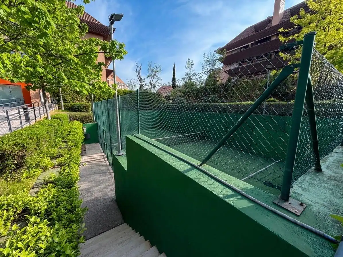 Terraza de Piso en venta en Boadilla del Monte con Aire acondicionado, Calefacción y Parquet