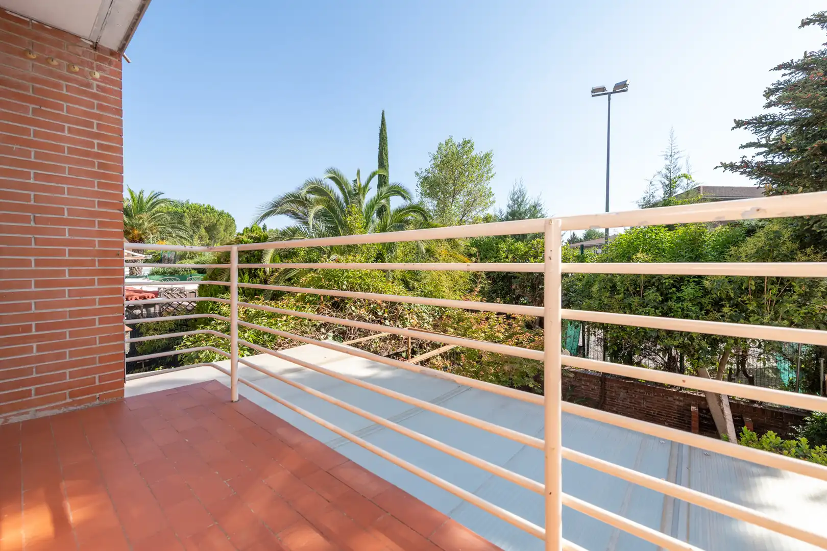 Terrassa de Casa adosada en venda en Villaviciosa de Odón amb Aire condicionat, Jardí privat i Terrassa