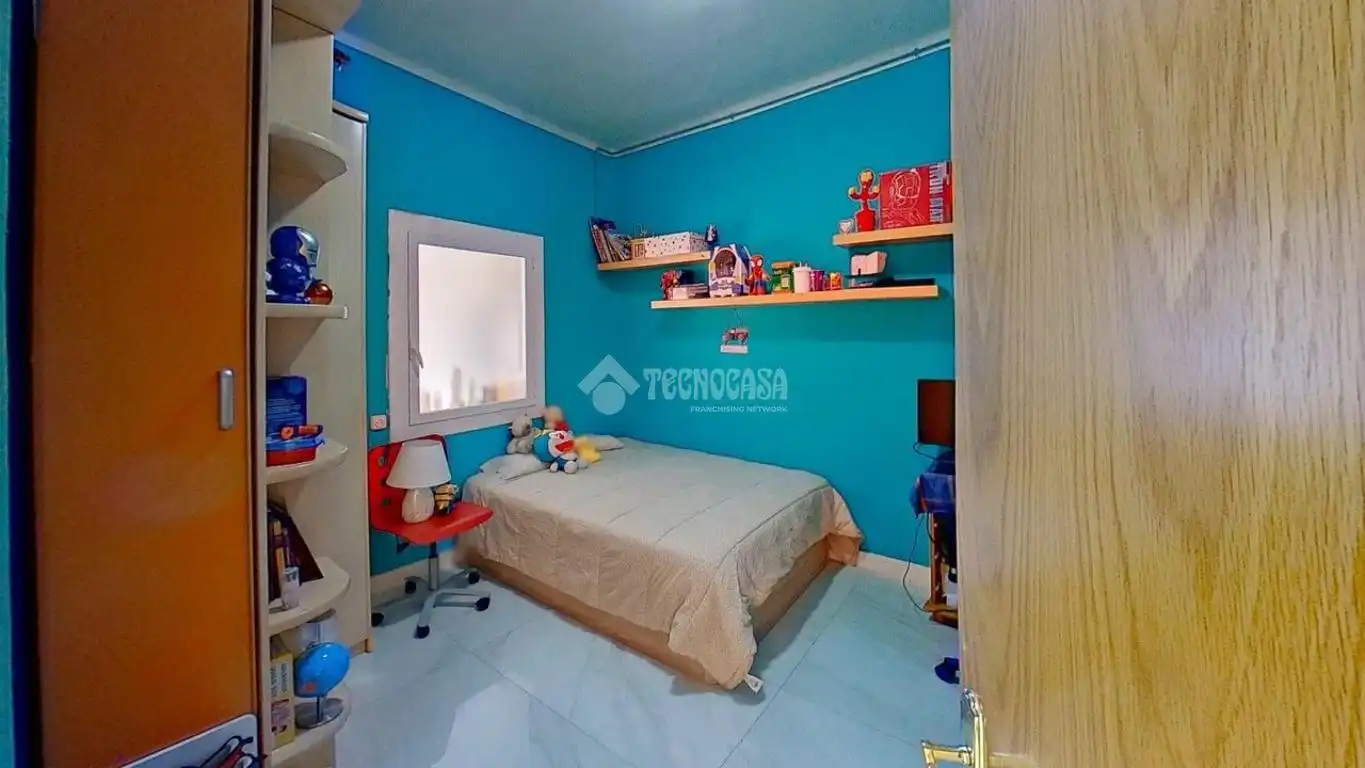 Dormitori de Casa adosada en venda en Manresa amb Terrassa