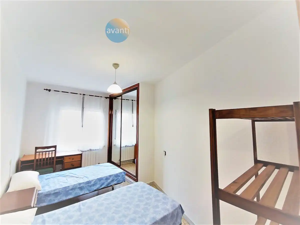 Bedroom of Flat for rent in Salamanca  with Heating, Terrace and Furnished