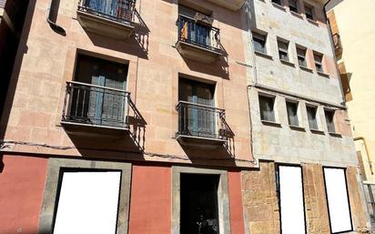 Vista exterior de Pis en venda en Oviedo  amb Calefacció i Traster