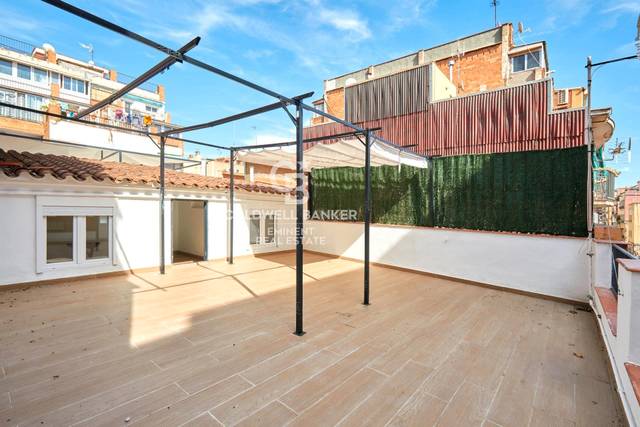 Edificio en Venta en Carrer del Foc Follet en El Bon Pastor