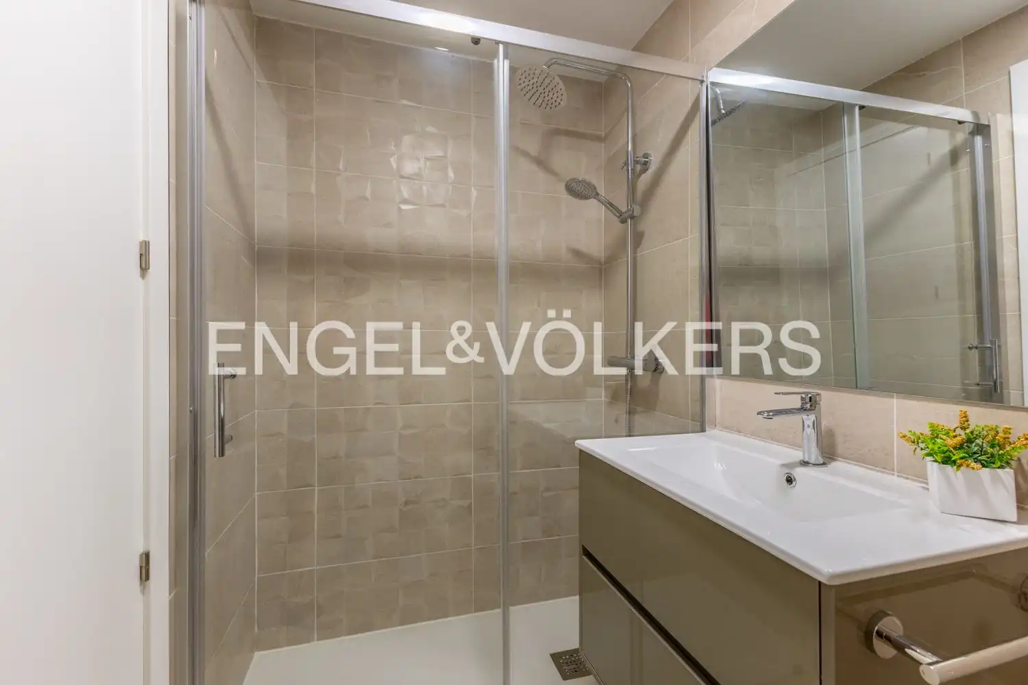 Bathroom of Flat for sale in Cabanes  with Air Conditioner, Heating and Private garden