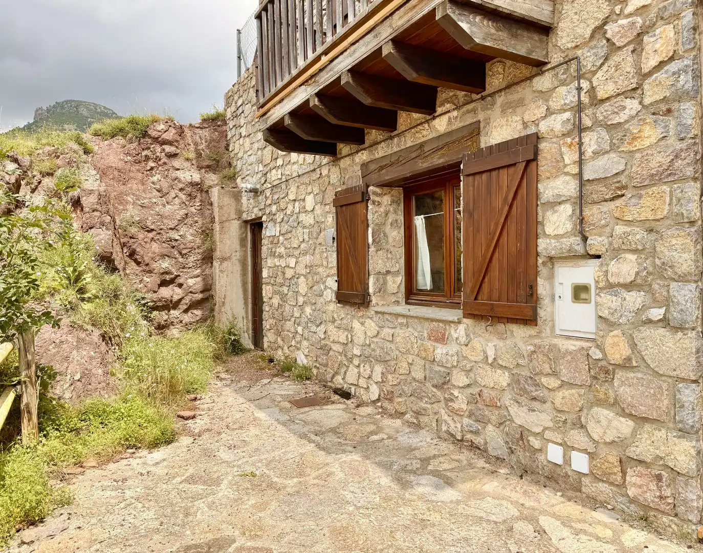 Vista exterior de Casa o chalet en venta en Castellar de n'Hug con Calefacción, Terraza y Amueblado