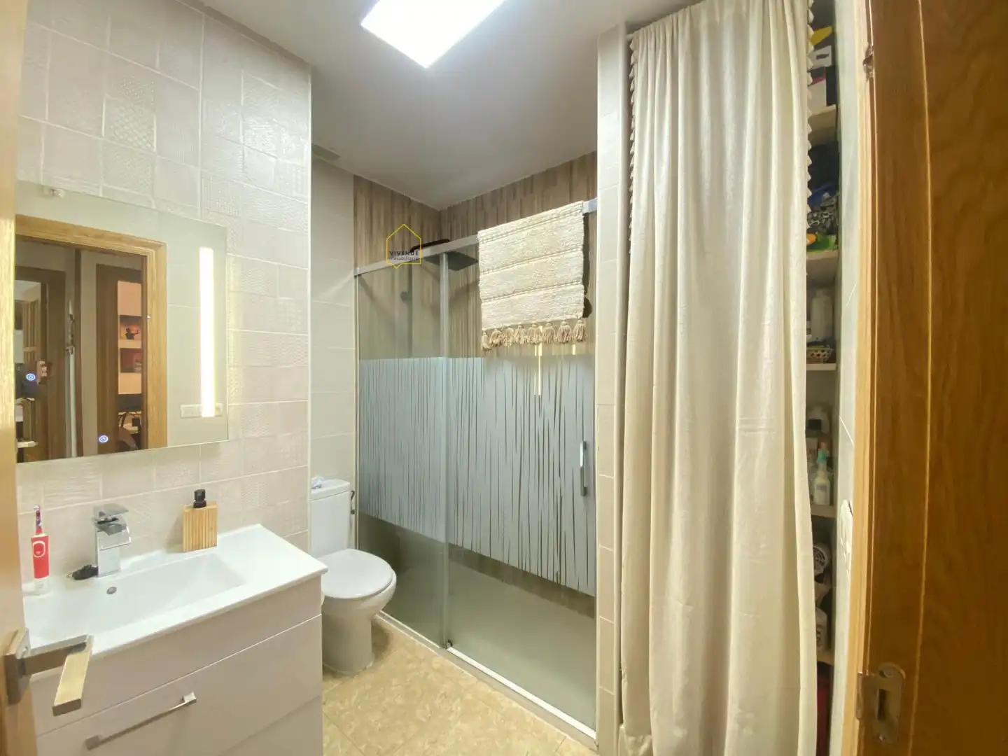 Baño de Ático en venta en Lorca con Aire acondicionado, Terraza y Trastero