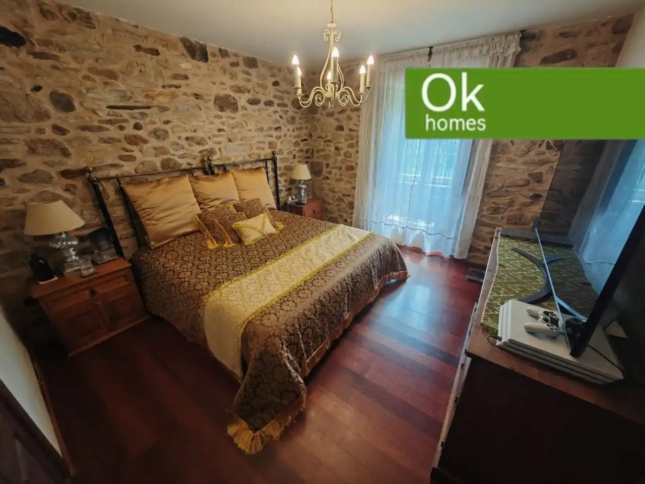 Schlafzimmer von Country house zum Verkauf in Sobrado (A Coruña) mit Heizung, Privatgarten und Parkett
