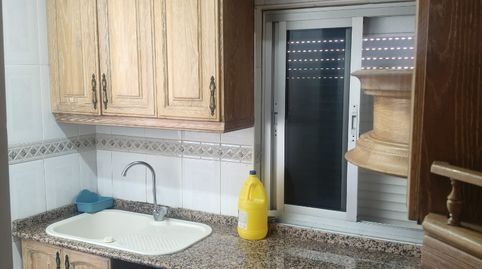 Foto 2 de Piso en venta en Peñamefecit - Avda Barcelona, Jaén Capital