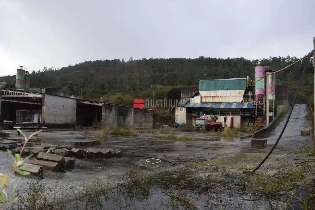 Industrial buildings for sale in Vimianzo