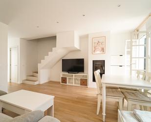 Living room of Duplex for sale in Benalmádena  with Air Conditioner, Terrace and Community pool