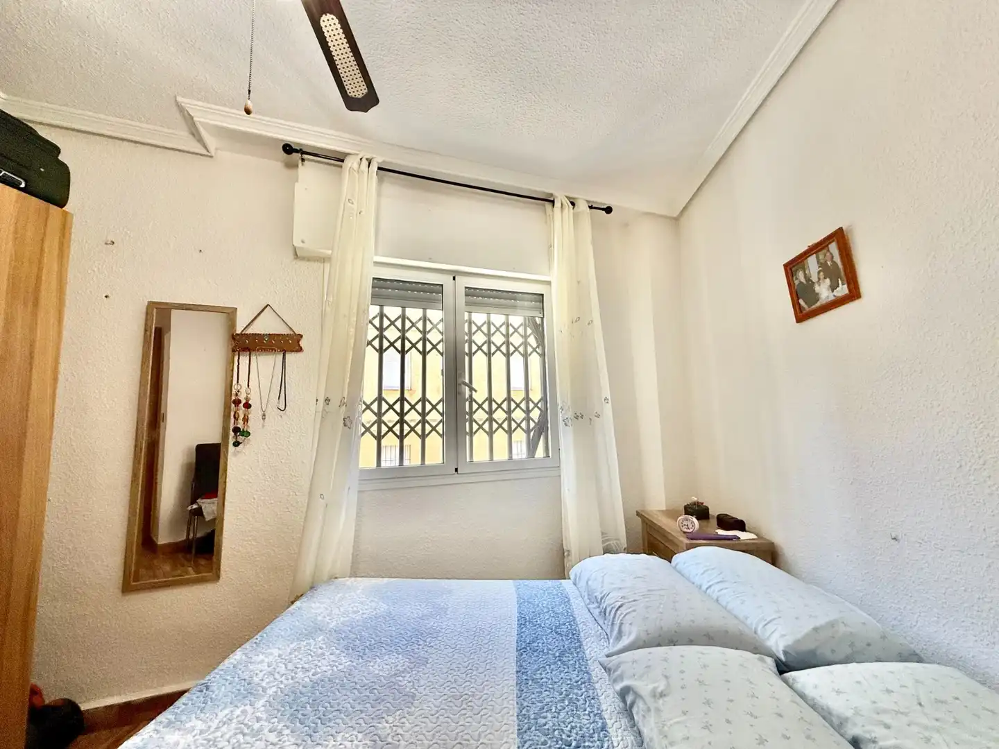 Habitación de Planta baja en venta en San Pedro del Pinatar con Aire acondicionado, Jardín privado y Terraza