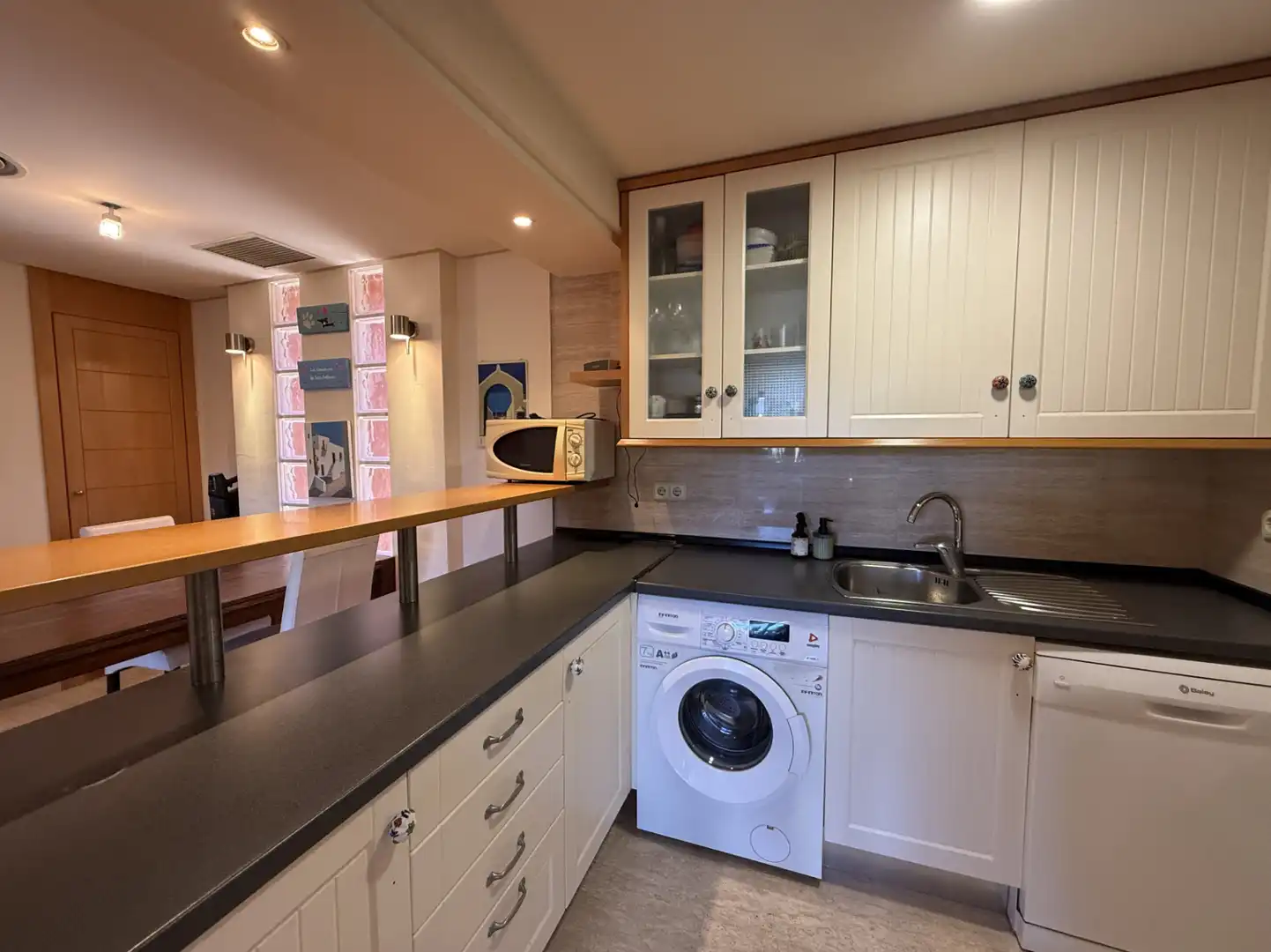 Cocina de Apartamento en venta en Santa Eulària des Riu con Aire acondicionado, Calefacción y Terraza