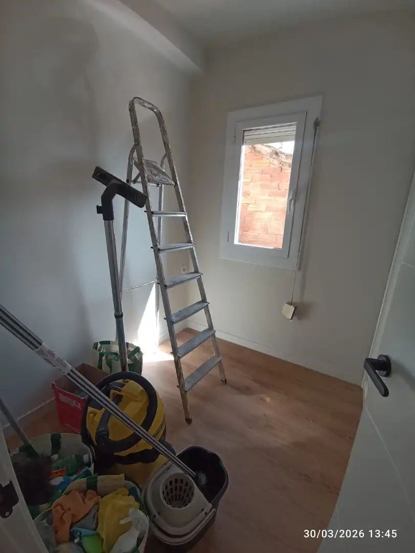 Schlafzimmer von Wohnung zum Verkauf in Berga mit Heizung, Terrasse und Balkon