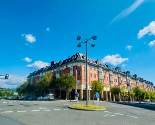 Exterior view of Flat for sale in Bilbao   with Terrace, Furnished and Oven
