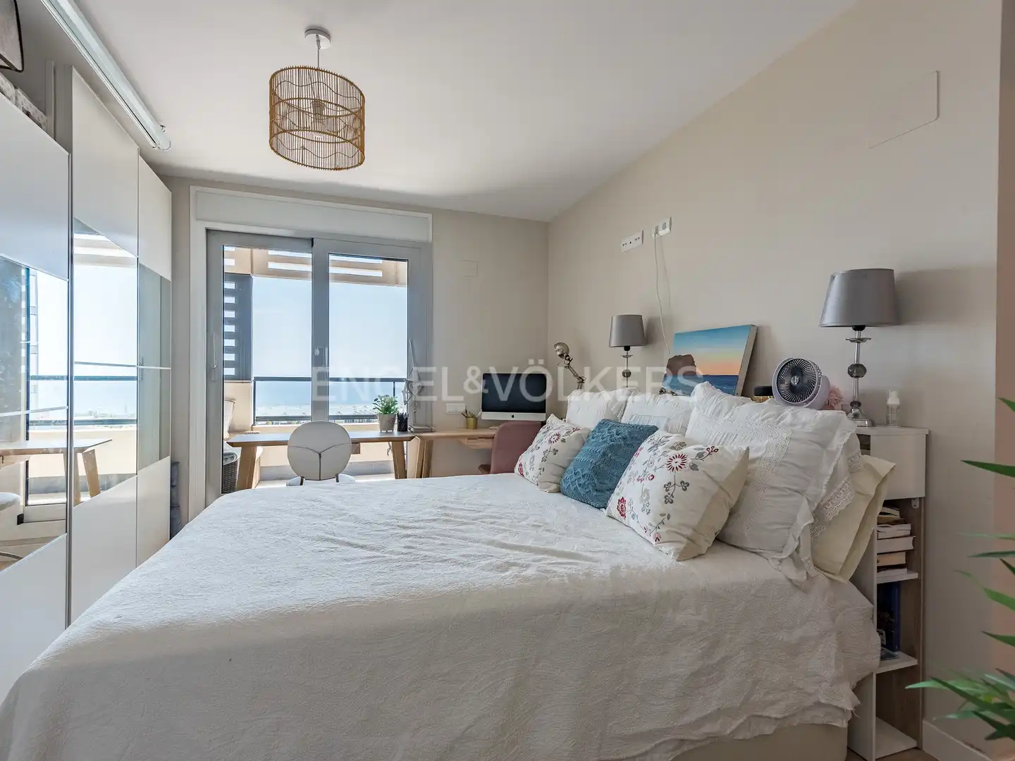 Bedroom of Flat for sale in Barcelona  with Air Conditioner, Heating and Parquet flooring