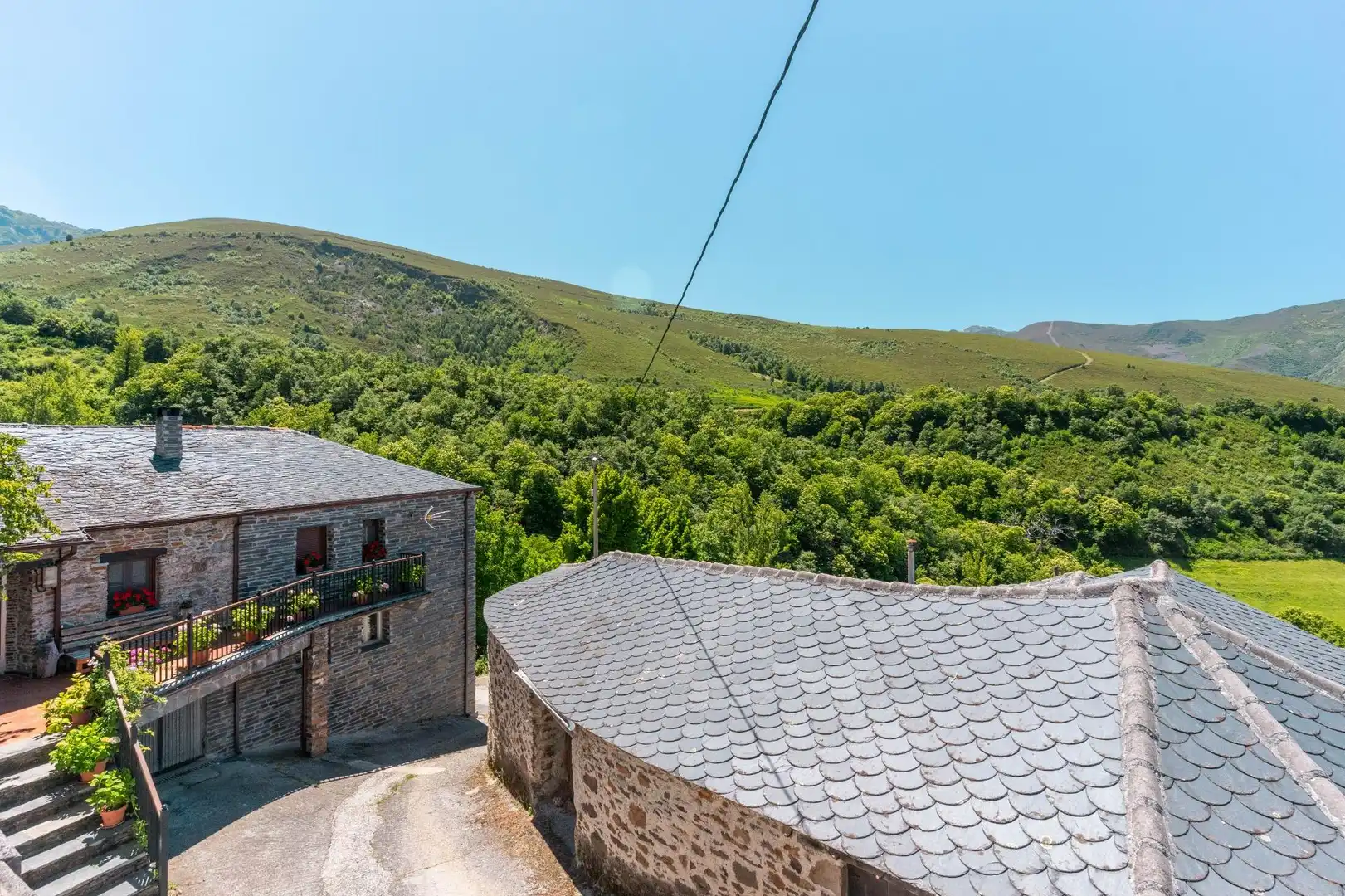 Vista exterior de Casa o xalet en venda en Ibias amb Calefacció, Terrassa i Moblat