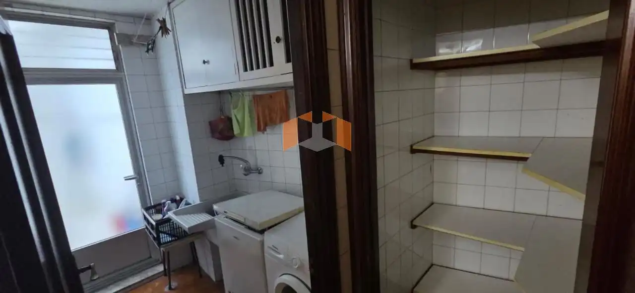 Cocina de Piso en venta en Vigo  con Calefacción, Parquet y Terraza