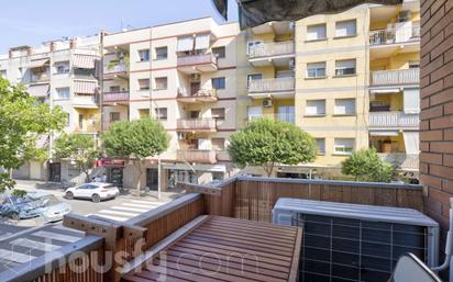 Exterior view of Flat for sale in El Prat de Llobregat  with Air Conditioner and Balcony