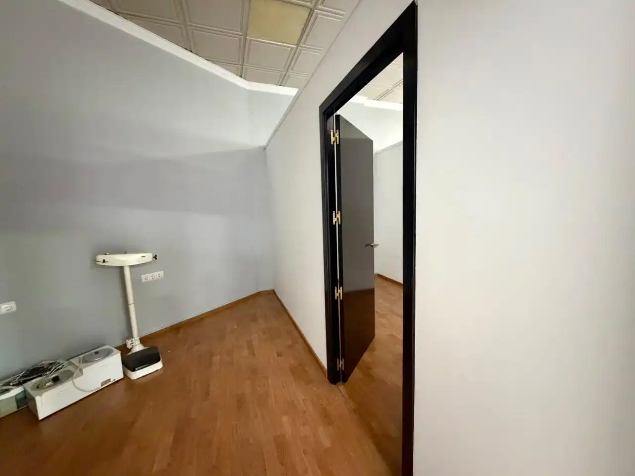 Local comercial de lloguer a Avenida Quinto Centenario, imagen 8