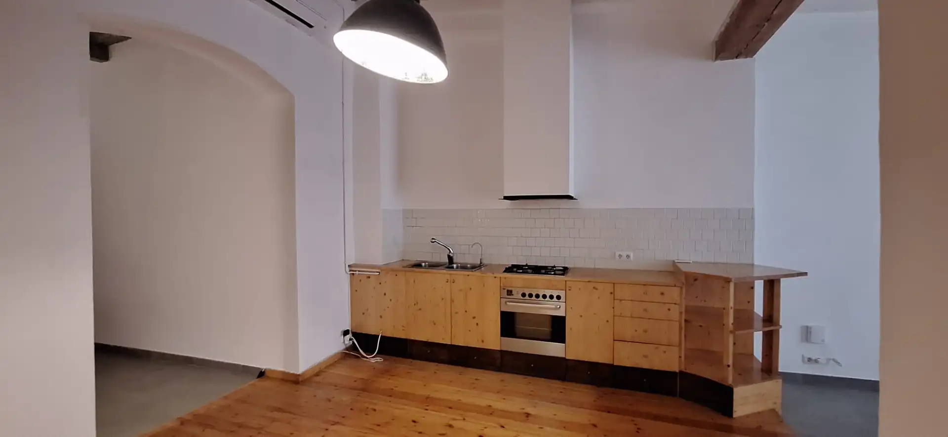 Cuina de Pis en venda en Barcelona amb Aire condicionat, Balcó i Alarma