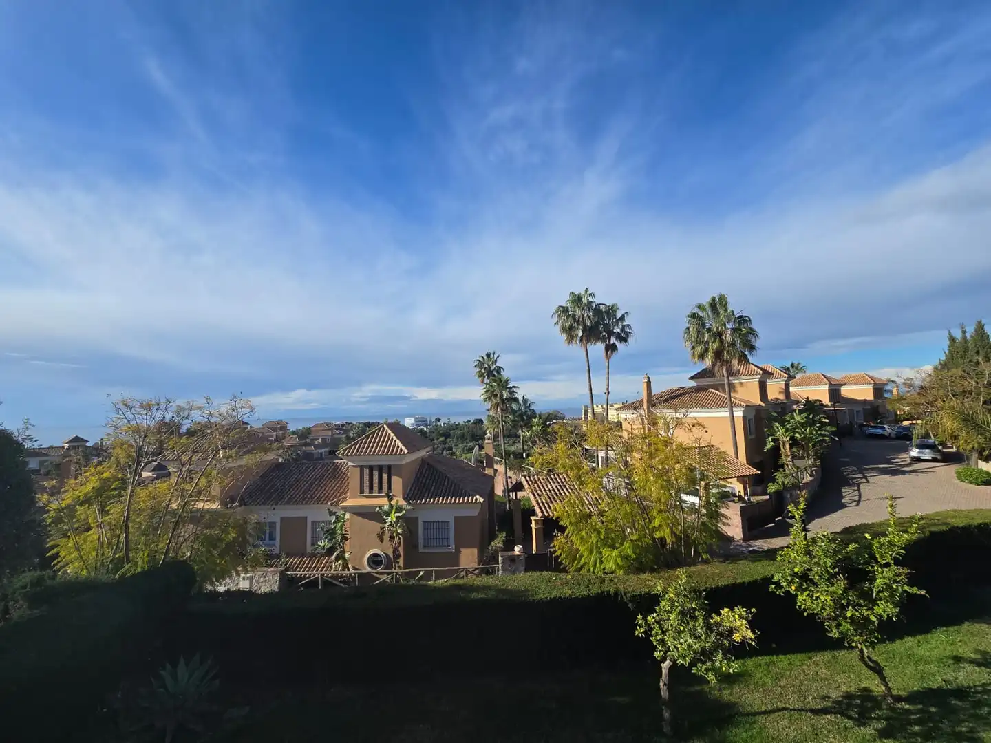 Vista exterior de Casa adosada en venta en Marbella con Aire acondicionado, Jardín privado y Domótica