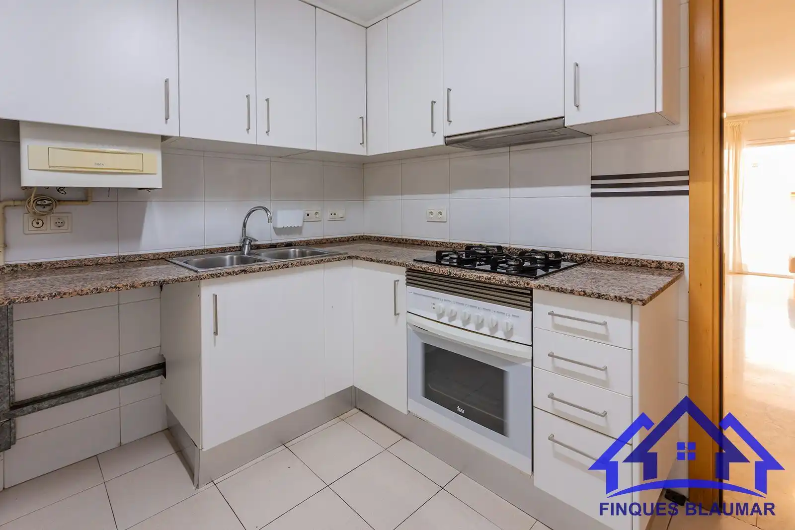 Küche von Wohnung zum Verkauf in Arenys de Mar mit Heizung und Terrasse