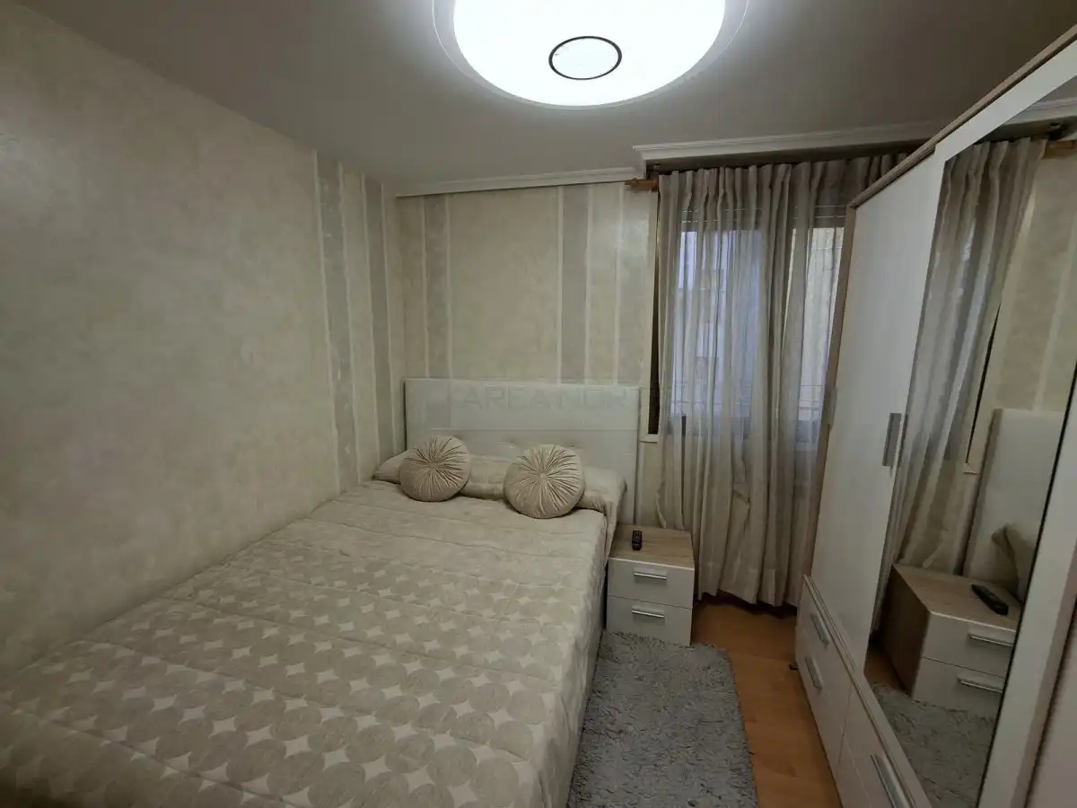Habitación de Apartamento en venta en Vitoria - Gasteiz con Calefacción, Parquet y Trastero