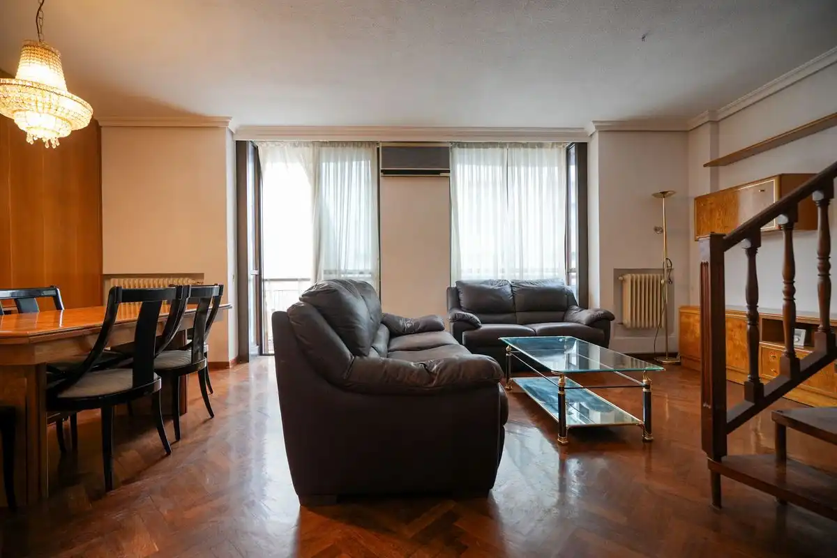 Duplex avec ascenseur à vendre à Calle de Luis Vélez de Guevara